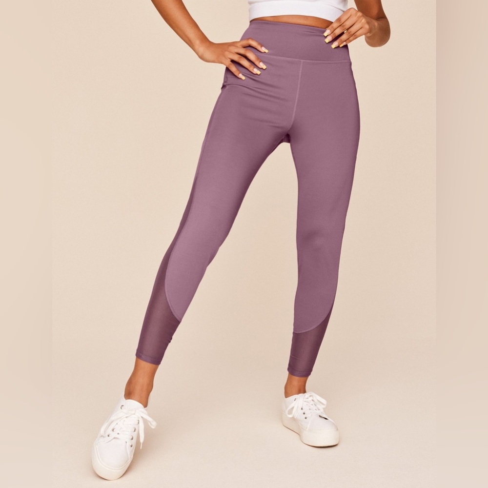 **NEW WITH TAGS** - WALKPOP Ava Leggings in SIZE LARGE -NWT